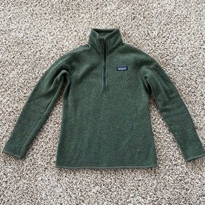 Green Patagonia 1/4 Zip Better Sweater fleece.